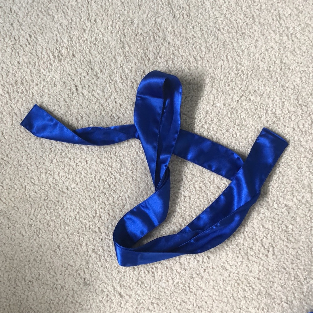 Blue Silk Robe - Picture 3 of 4